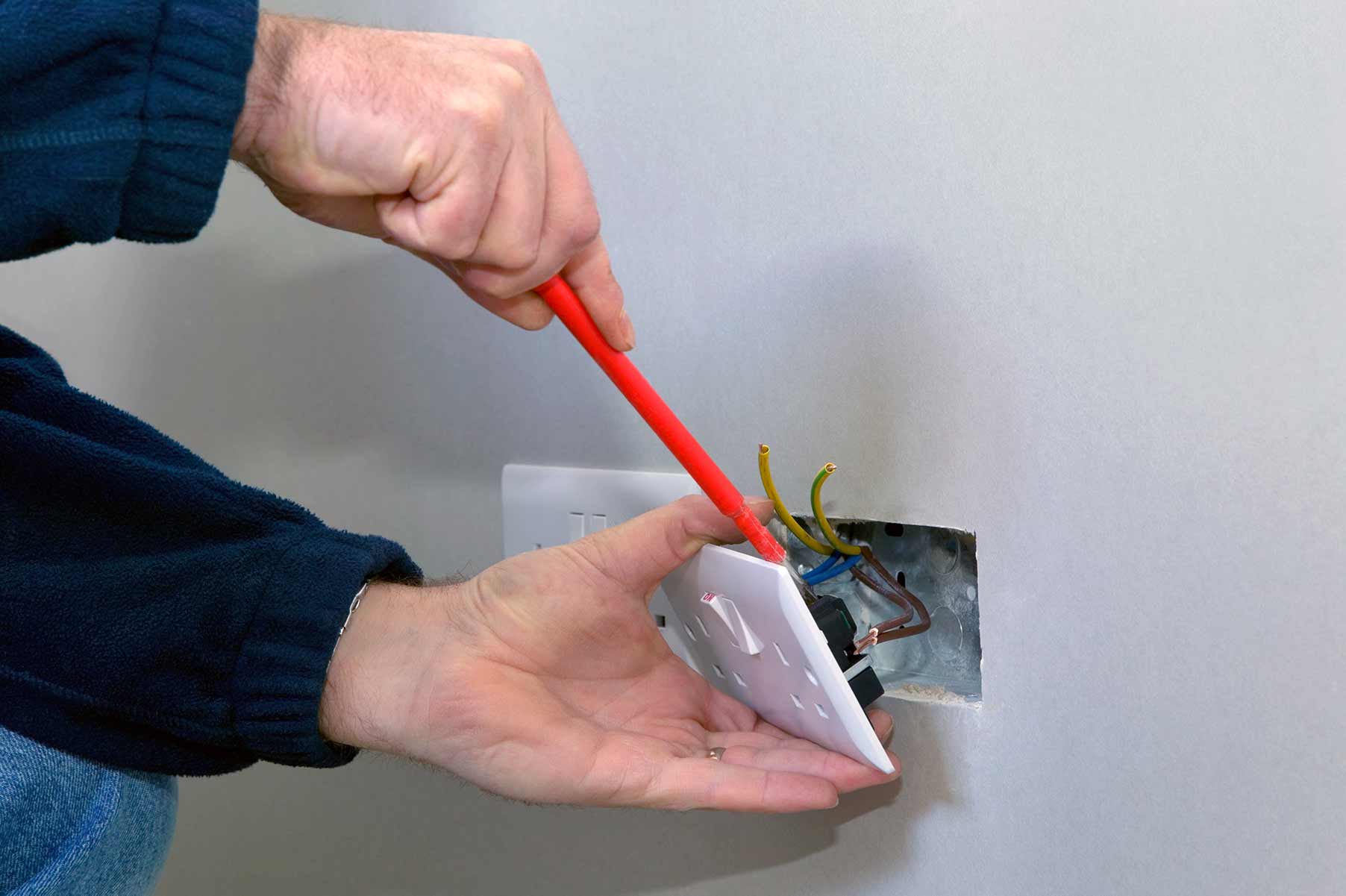 Our electricians can install plug sockets for domestic and commercial proeprties in Morpeth and the local area. 
